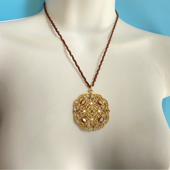 NY Statement Necklace Pendant Sparkly Rhinestone On Brown Silk Cord - Picture 8 of 8